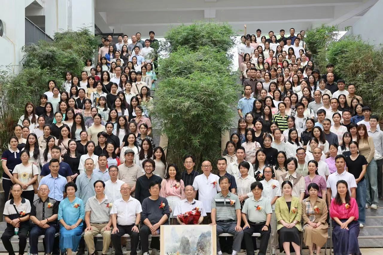 桂平市中小学美术教师水彩画专题培训活动暨大藤峡水彩画社成立仪式在米兰(中国)顺利举行